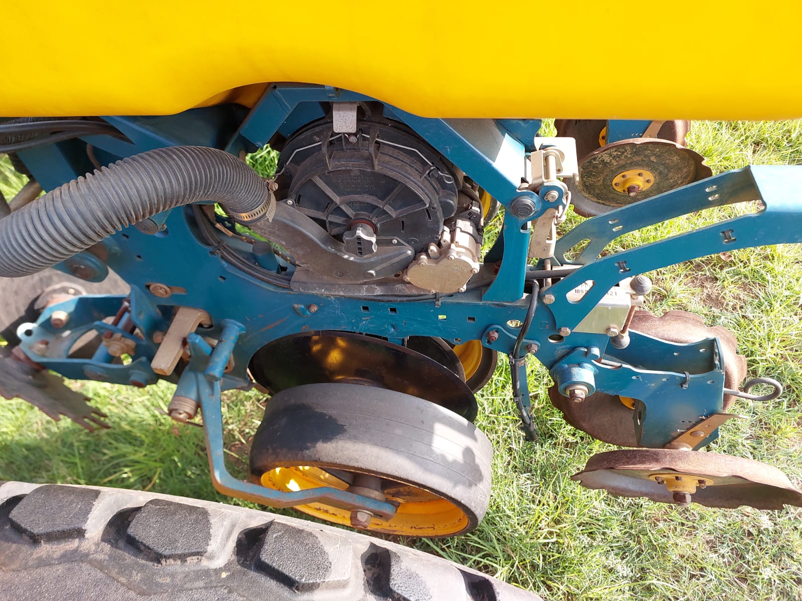 Equalizer Precision Planter For Sale at AFGRI Equipment (Delmas)