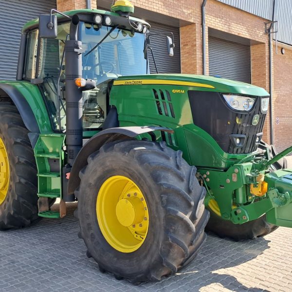 JOHN DEERE -6195M MFWD CAB- (Polokwane)