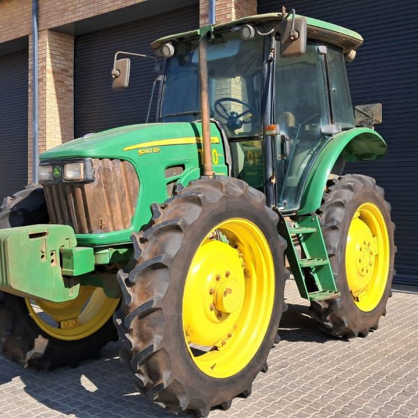 JOHN DEERE - 5090E CAB MFWD - (Polokwane)