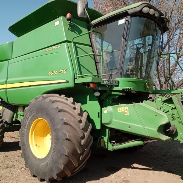 John Deere – 9670STS Combine Harvester – AFGRI Equipment (Harrismith)