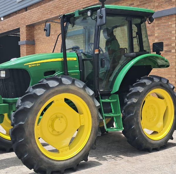 JOHN DEERE - 5090EH - (Polokwane)