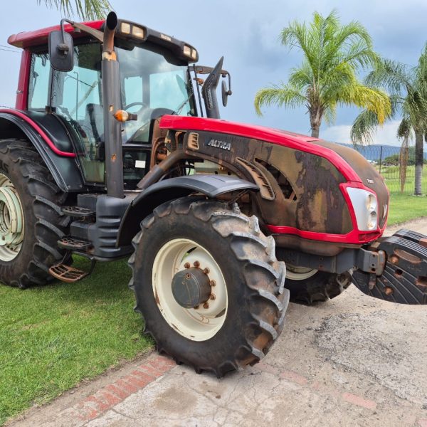 Valtra - T193 Tractor - Brits