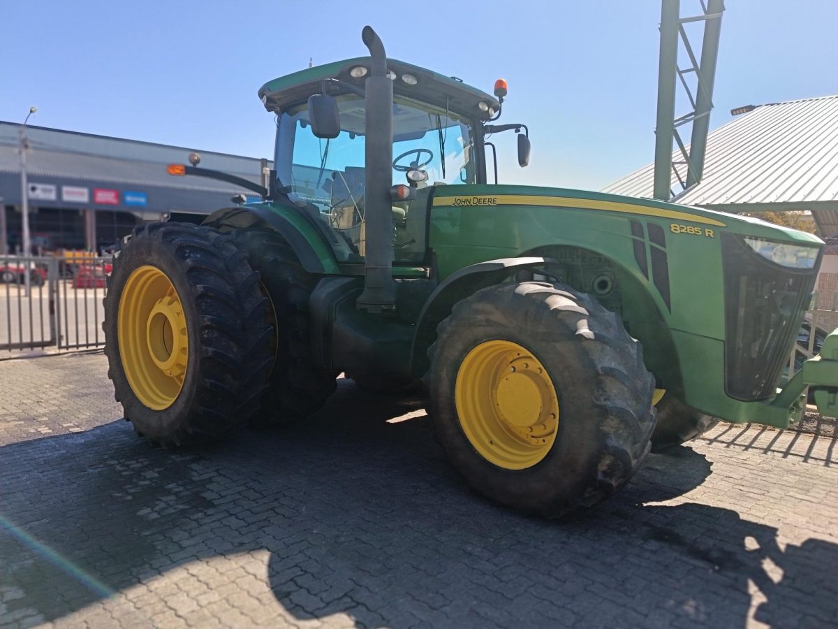 John Deere - 8285R - (Bethlehem)