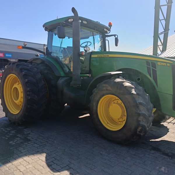 John Deere - 8285R - (Bethlehem)
