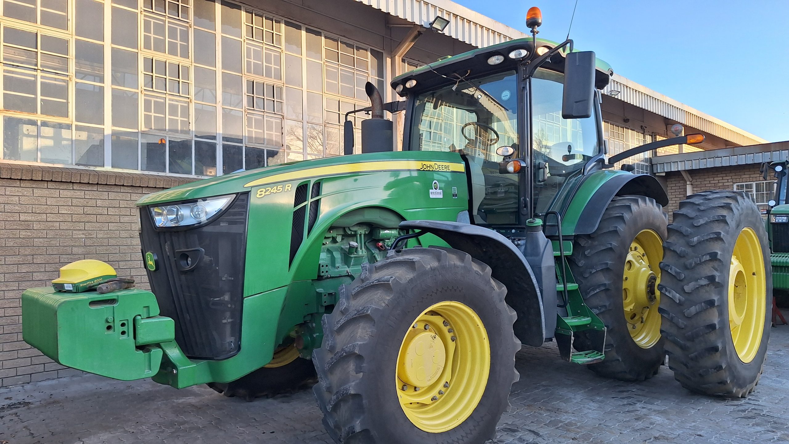 John Deere - 8245 Tractor - Bethal
