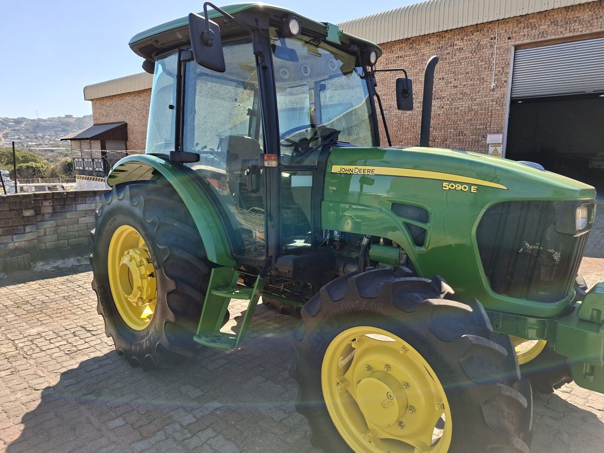 John Deere - 5090E Cab - (Nelspruit)