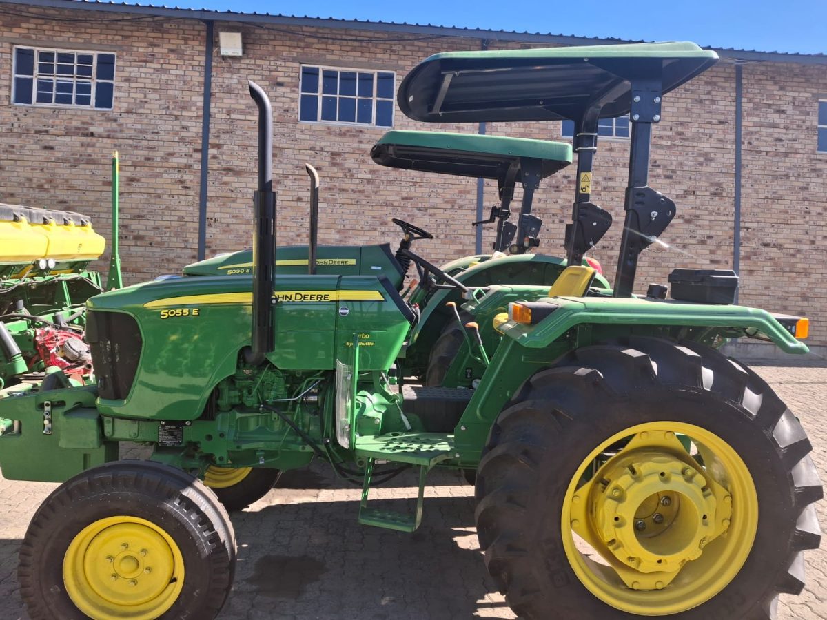 John Deere - 5055E Tractor - (Standerton)