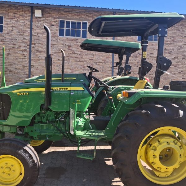John Deere - 5055E Tractor - (Standerton)