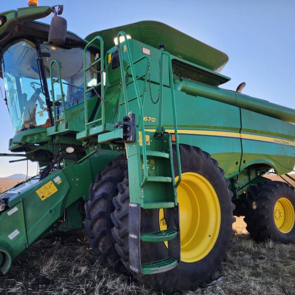 JD S670 STR03 HARVESTER - 508198