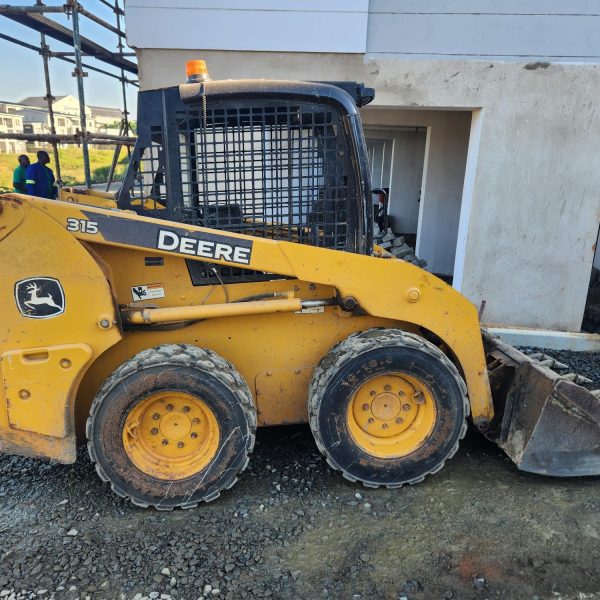 John Deere - 315 Skid Steer Loader - KwaZulu-Natal