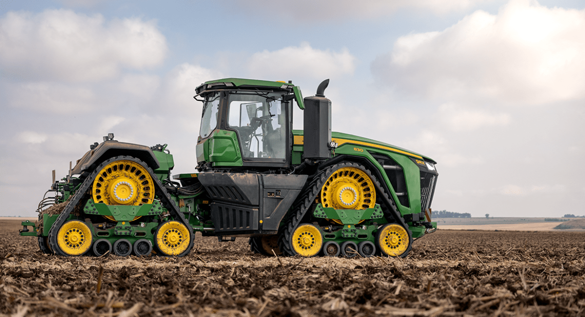 John Deere 9RX 830 Tractor Side View_Feature Image