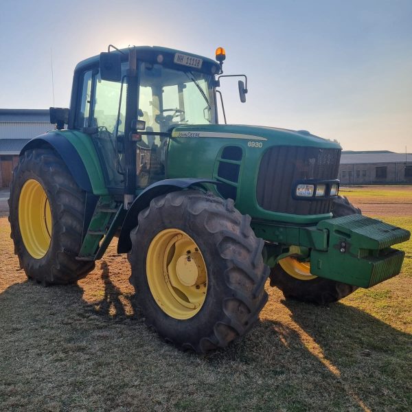 JD 6930 Standard Cab - 508068 - RH View