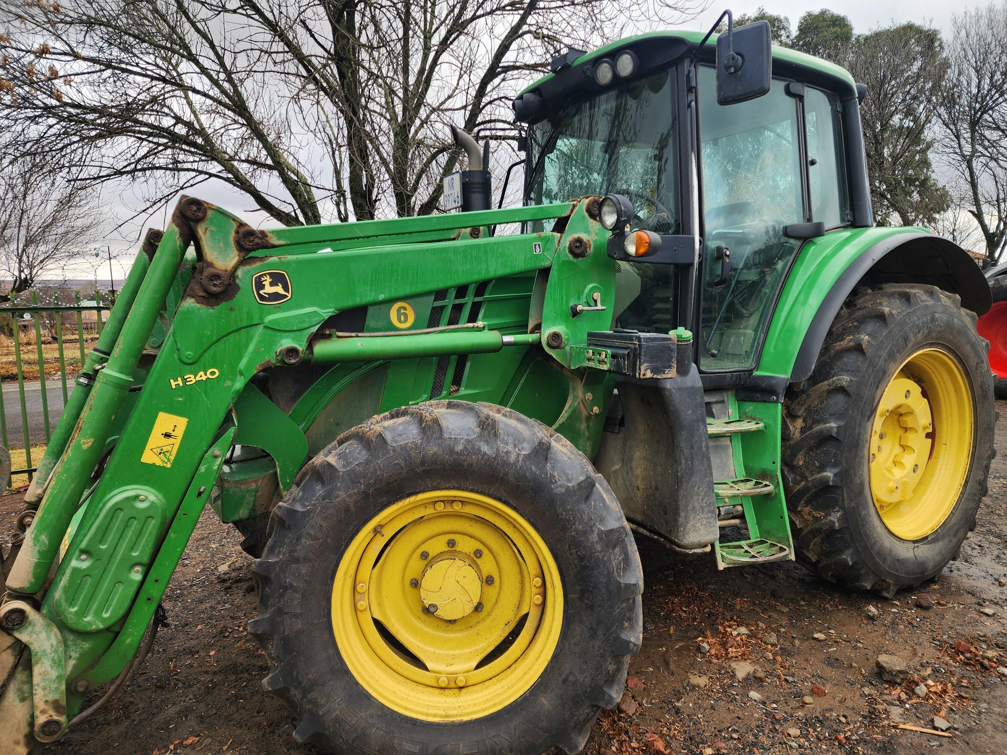 John Deere - 6110M Cab + Loader - (Harrismith)