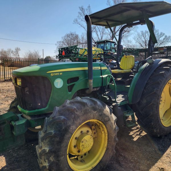 John Deere - 5085M MFWD Tractor - (Harrismith)