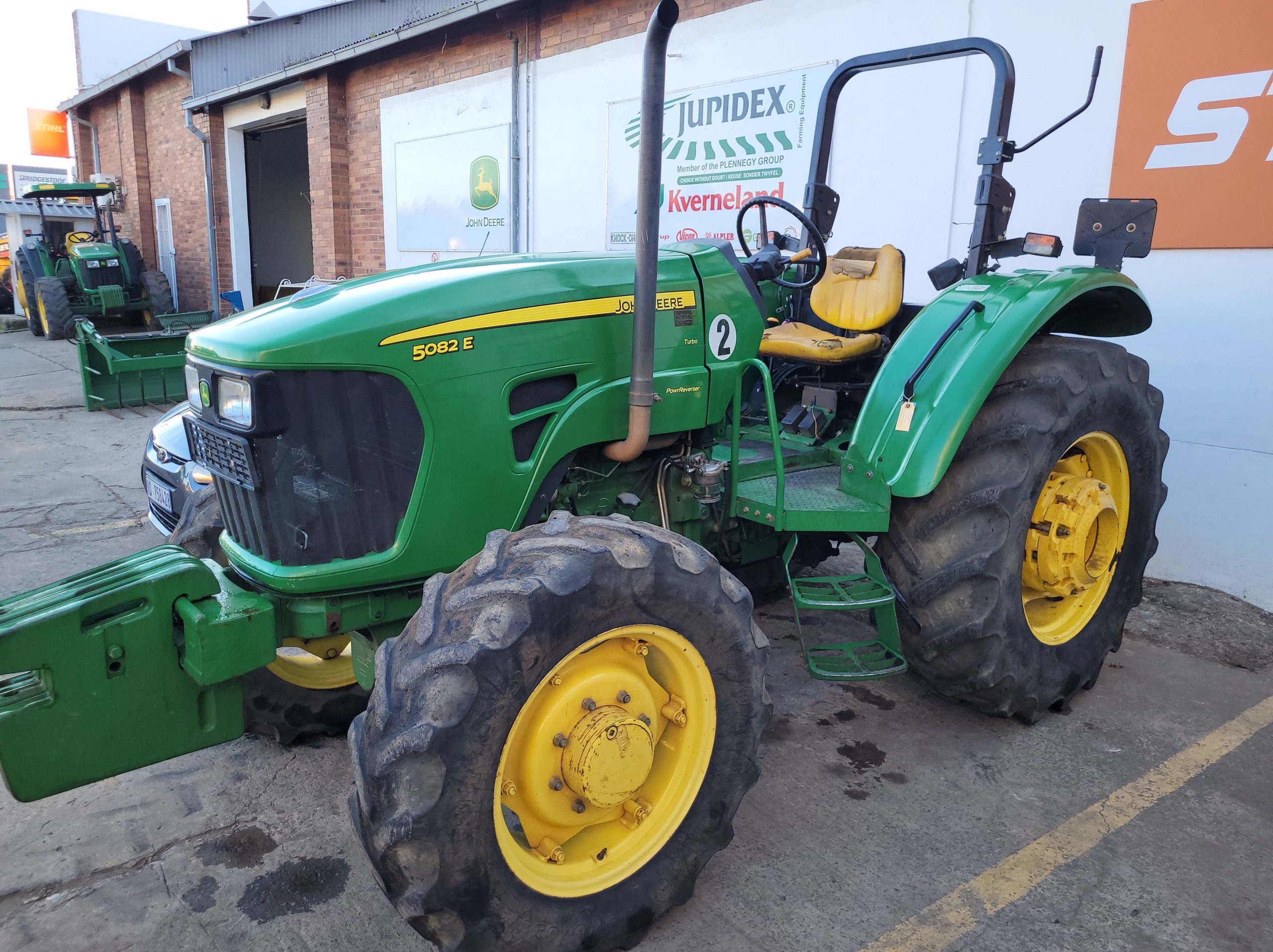 John Deere - 5082E Tractor - (Kokstad)