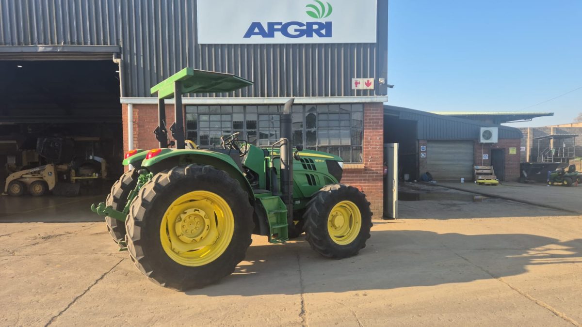 John Deere - 6105M MFWD OOS - (Pietermaritzburg)