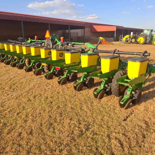 JOHN DEERE 1720 STACKFOLD 12R 0,76m PLANTER