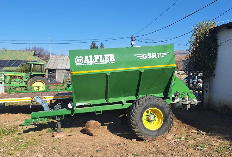 Alpler - GSR 11 12ton Lime Spreader - (Kokstad)