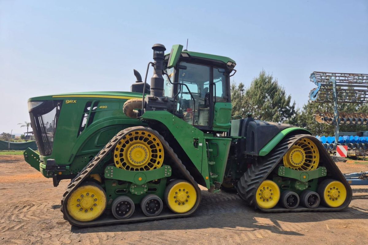 2024 John Deere 9RX 490 - Right View