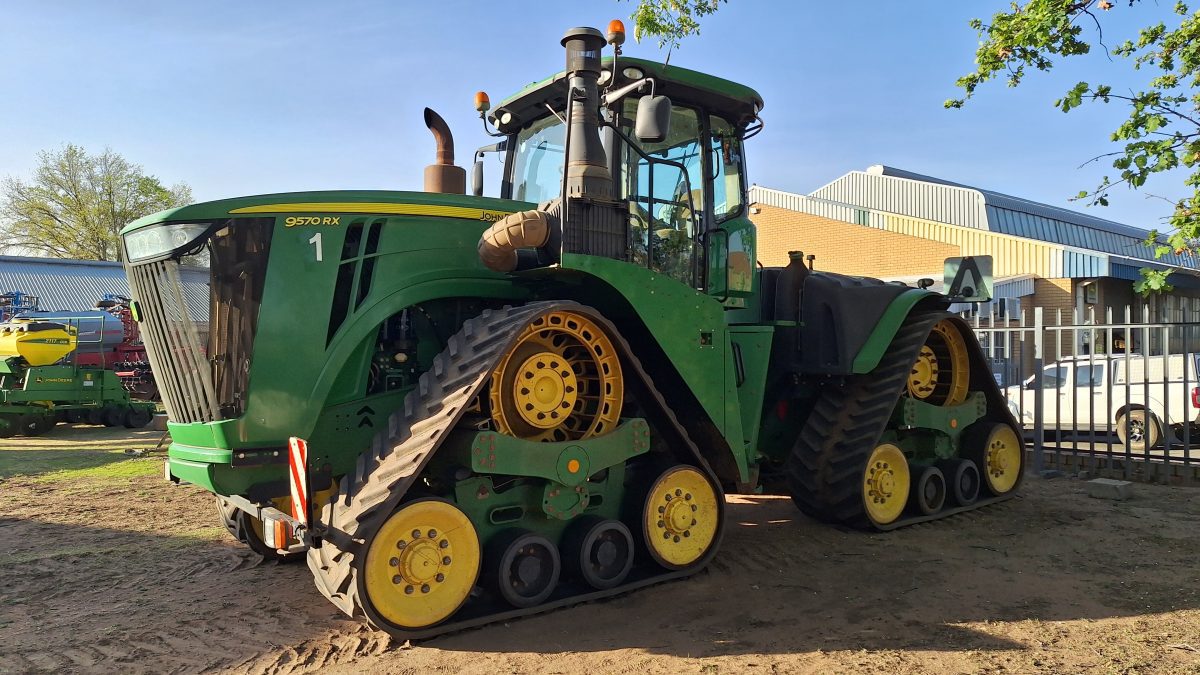 John Deere - 9570RX Tractor - For Sale AFGRI Equipment (Bethal) - 3/4 view