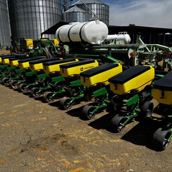 John Deere / Orthman - Strip-Till Planter - For Sale at AFGRI Equipment (Newcastle) - 3/4 Back View