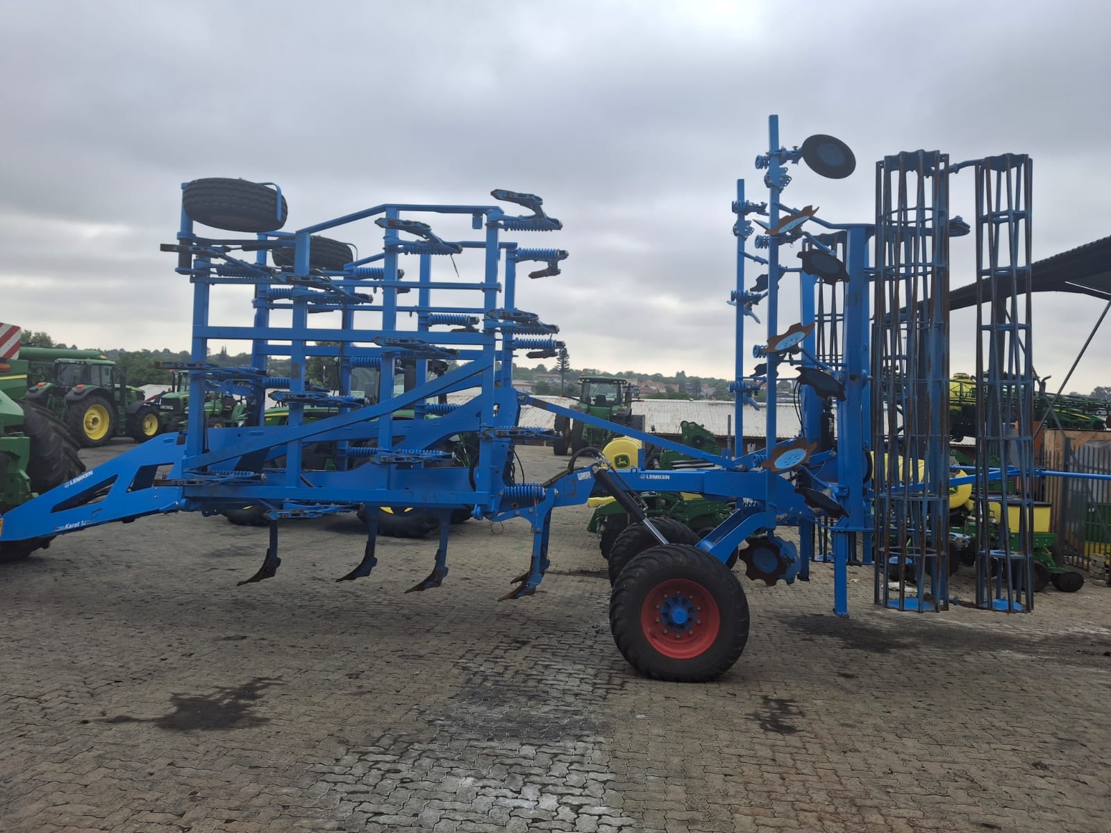 Lemken - KARAT 12/700 Cultivator - For Sale at AFGRI Equipment (Standerton) - Side View