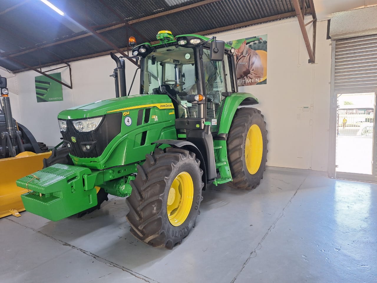 John Deere - 6125M MFWD Tractor - For Sale at AFGRI Equipment (Kokstad)
