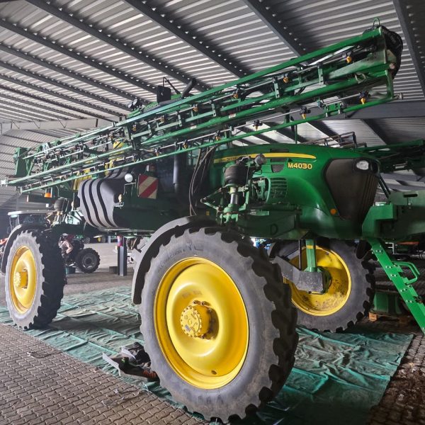 John Deere - M4030 Sprayer - For Sale at AFGRI Equipment (Delmas)