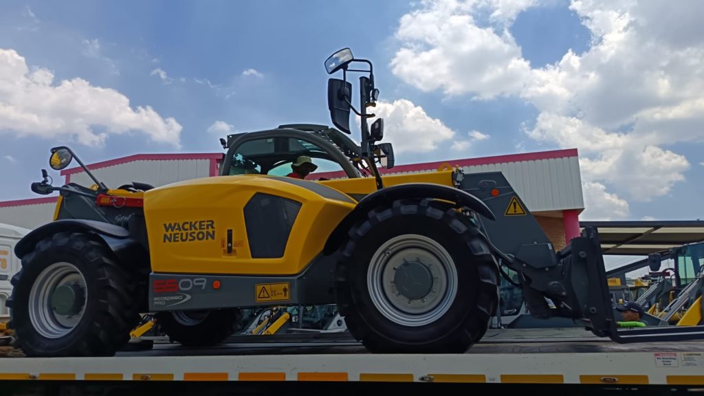 Telehandler improving efficiency in construction manufacturing