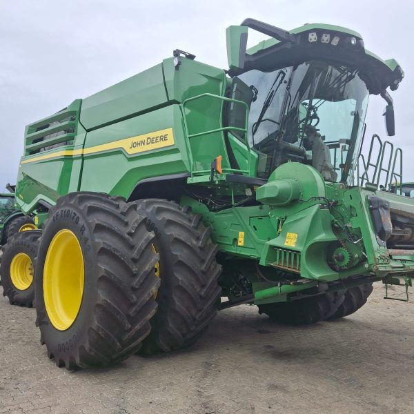 John Deere - X9 Combine - For Sale at AFGRI Equipment (Standerton)