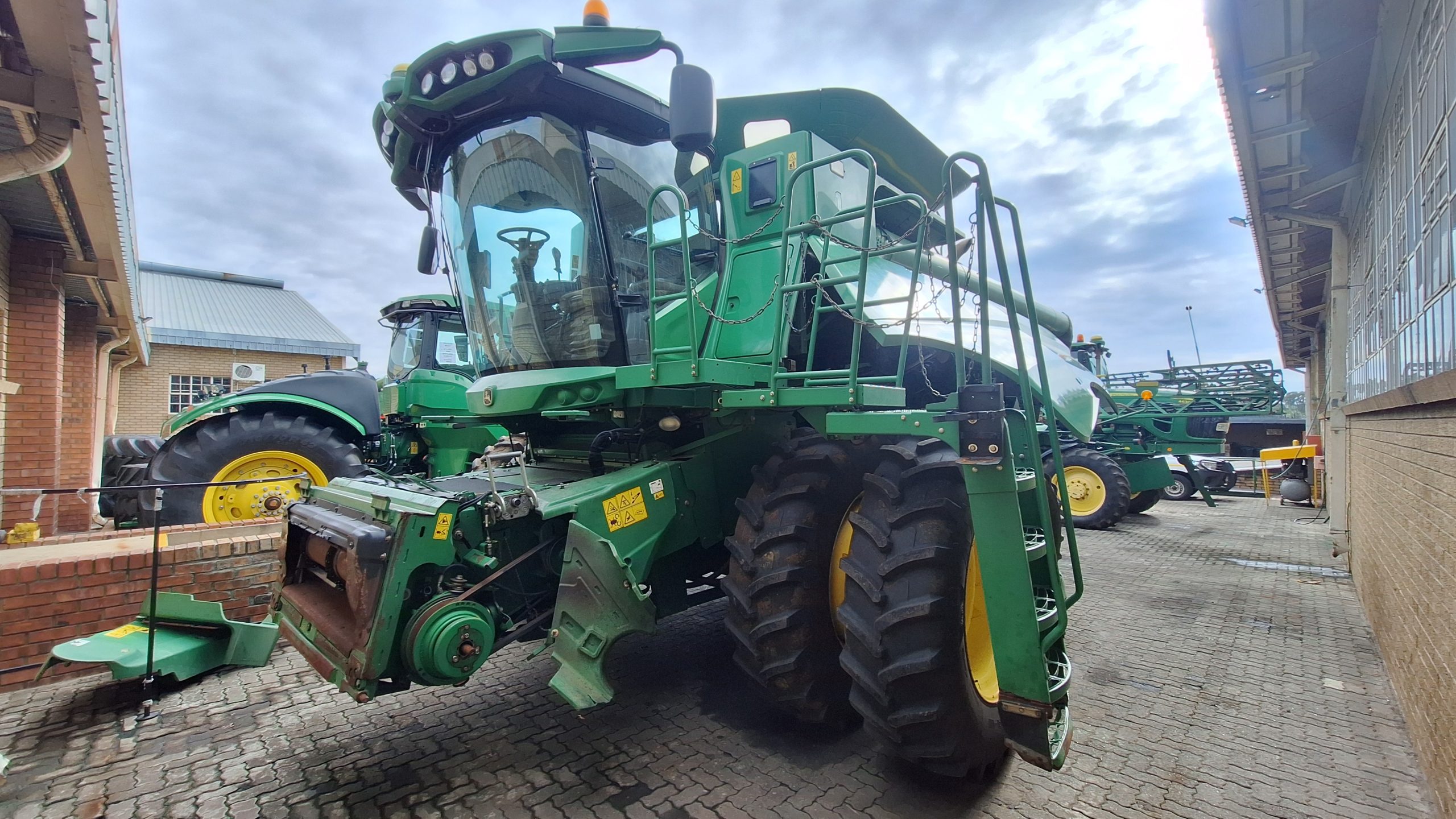 John Deere - S670 Combine - For Sale AFGRI Equipment (Bethal)
