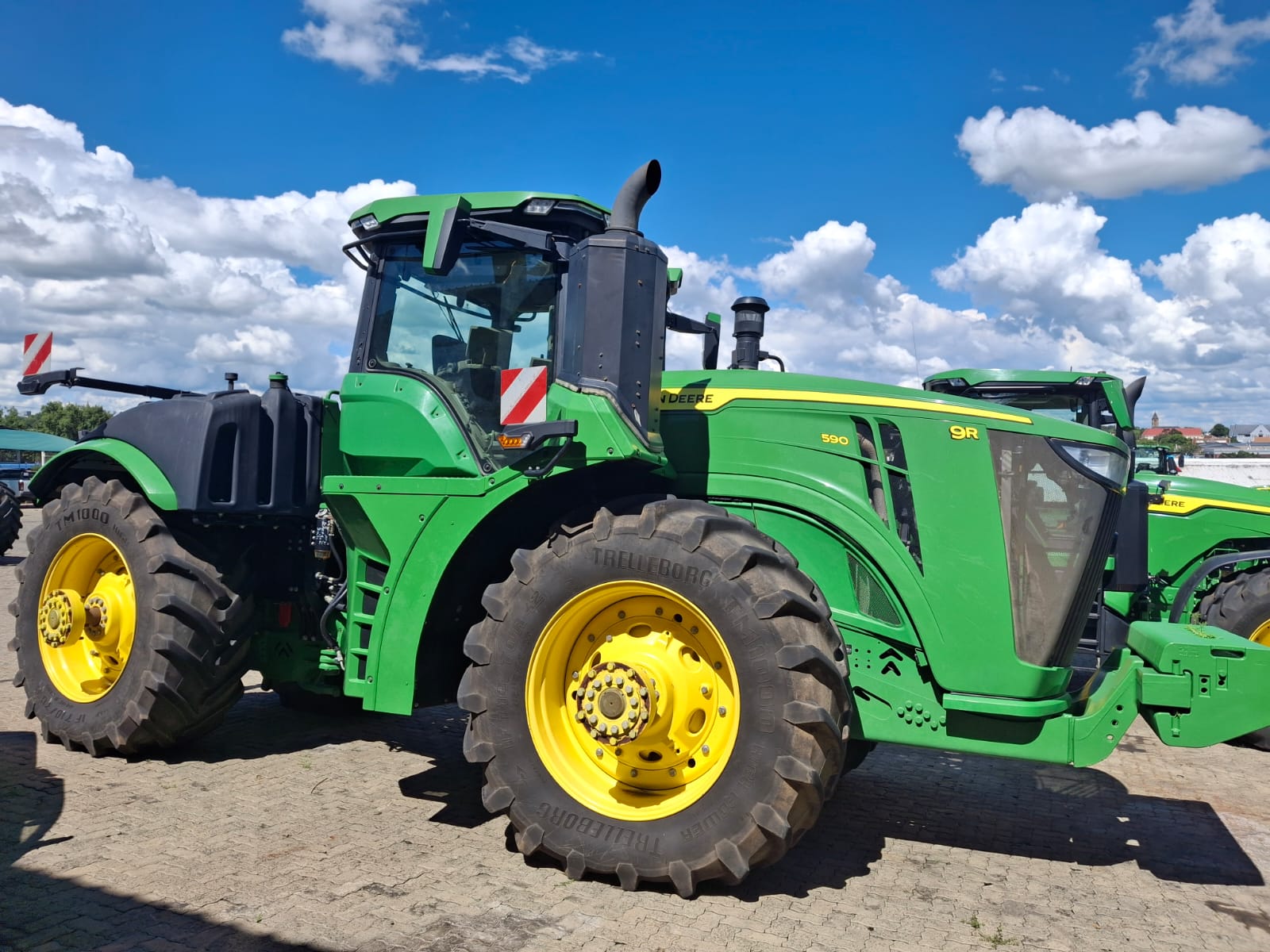 John Deere - 9R590 Tractor - For Sale at AFGRI Equipment (Standerton) (2)