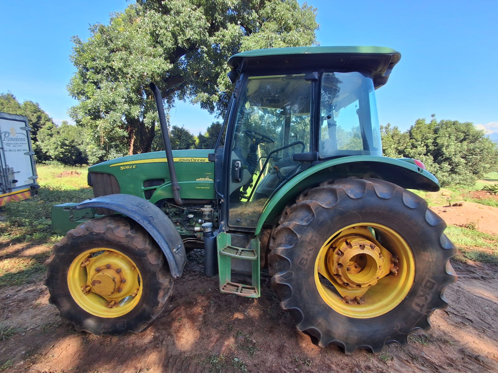 John Deere - 5082E Tractor - For Sale at AFGRI (Polokwane)