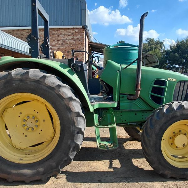 John Deere - 6330 MFWD OOS Tractor - For Sale at AFGRI Equipment (Frankfort)