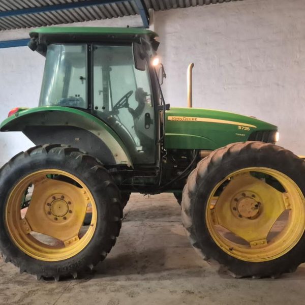 John Deere - 5725 Tractor - For Sale at AFGRI Equipment (Dalton)