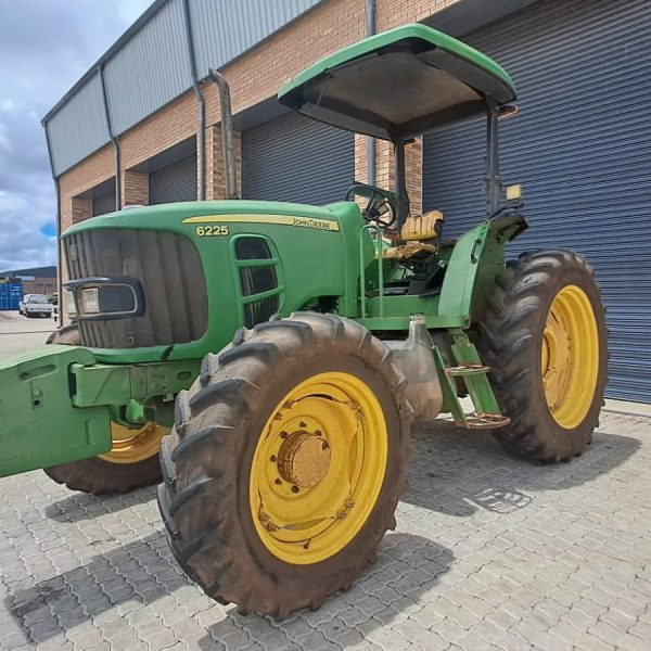 John Deere - 6225 MFWD Tractor - For Sale at AFGRI (Polokwane)