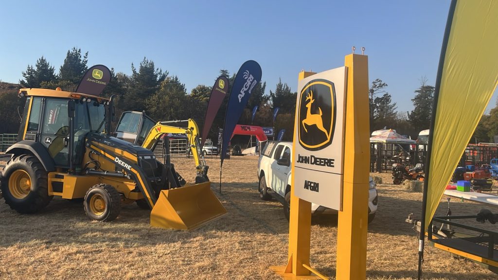 John Deere construction equipment showcased by AFGRI Equipment at KragDag 2026.