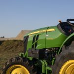 John Deere 3036EN compact tractor for vineyards and orchards