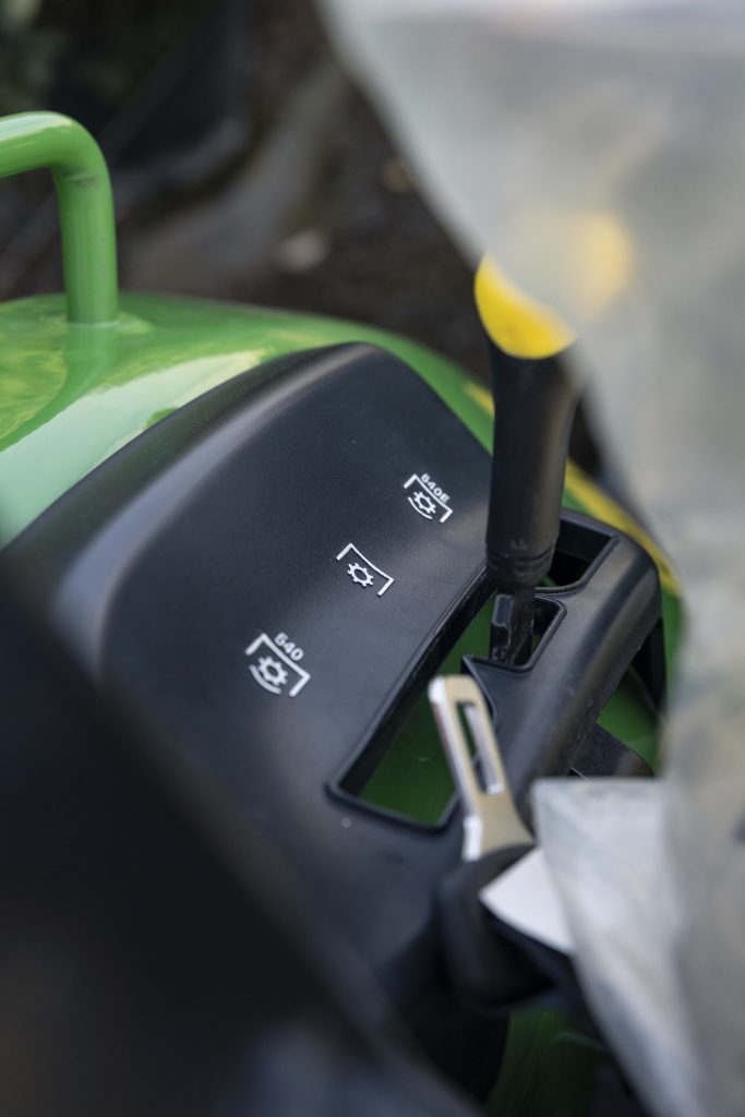 John Deere 3036EN tractor PTO Speed Selector Lever