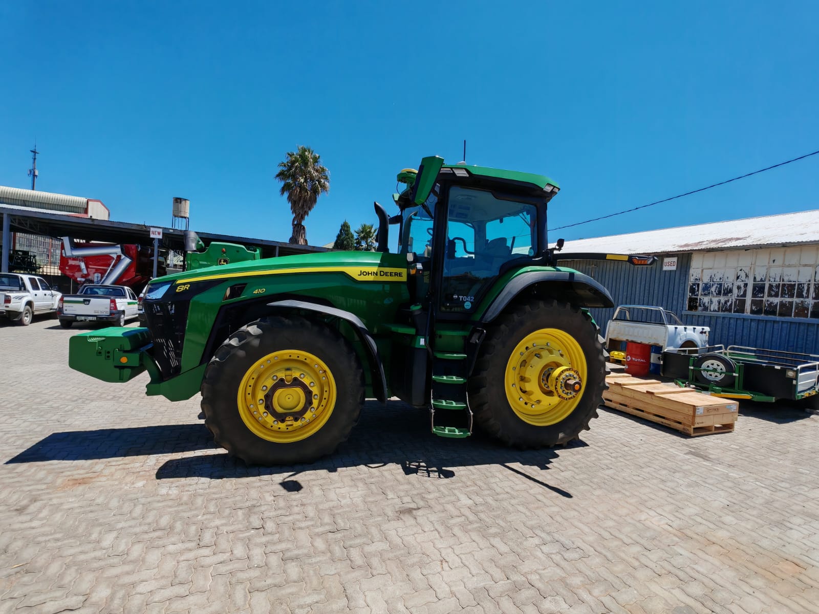 John Deere - 8R 410 Tractor - For Sale at AFGRI Equipment (Marquard)