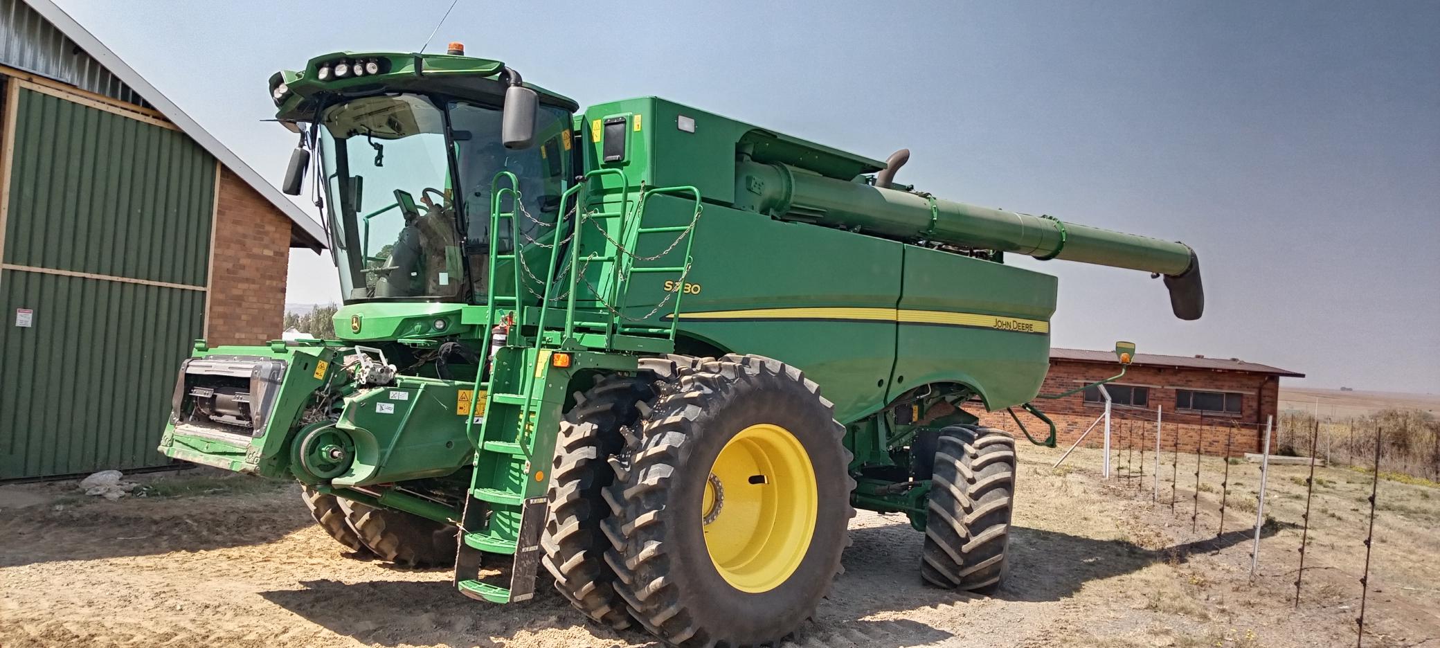 John Deere - S780 Combine Harvester - For Sale at AFGRI Equipment (Grootvlei)