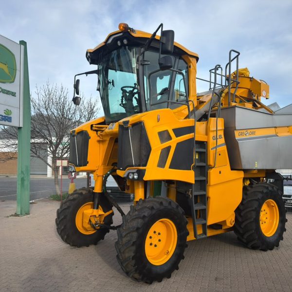 Gregoire - GL8.6 Grape Harvester - For Sale at AFGRI Equipment (Worcester)